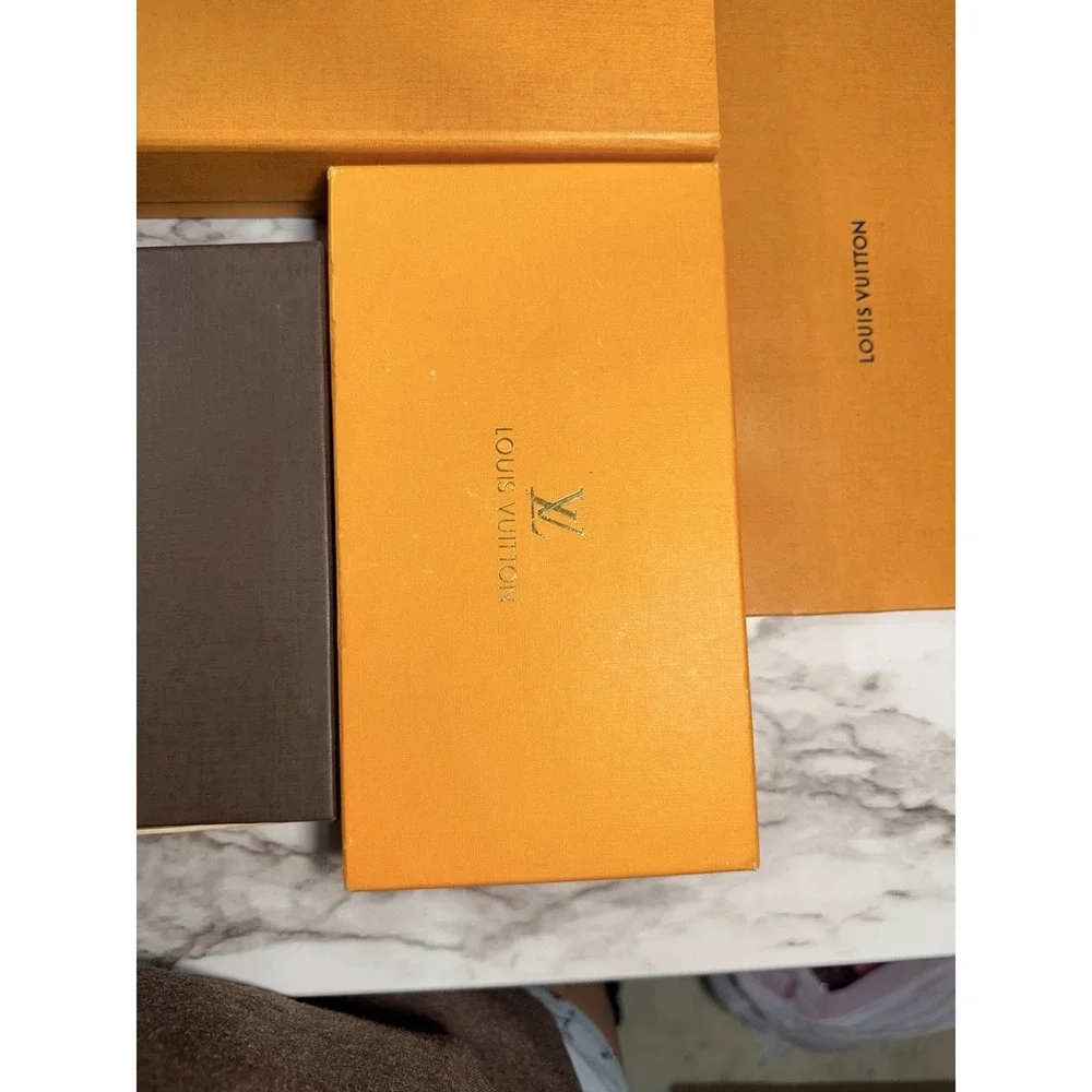 4 PC BOX SET LOUIS VUITTON BOXES AND 1 ENVELOPE 12X8,‎ 11.5X6.5,9X3.5 (2616)